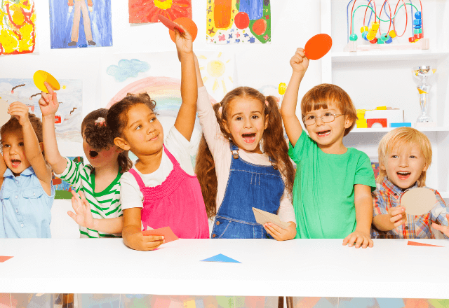 名札の取り付け位置から穴対策まで！幼稚園の名札対策まとめ