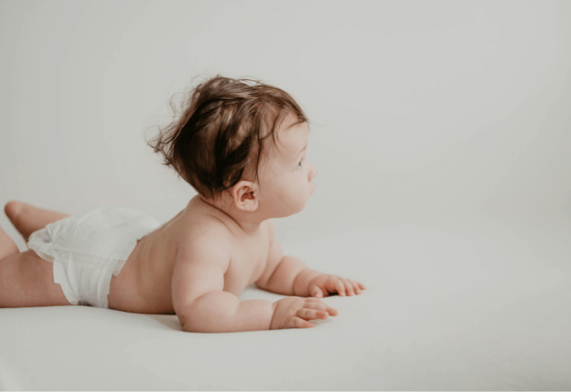なぜ？赤ちゃんの「後追い」が始まる時期と原因
