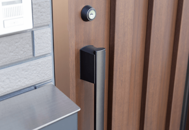 「新居見せて」アポなしでやってきた義父に違和感。帰宅後⇒夫「あぁ、親父は…」耳を疑う真相に「嘘…」