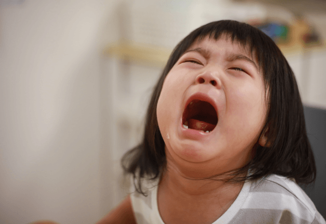 子どもが負けて大泣きしたときはコレ！涙をやる気に変える“魔法の作戦会議”たった一言の声かけ技