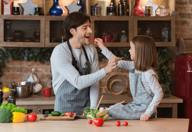 パパの料理に大喜び！ママと子どもをもてなす簡単メニューとコツ