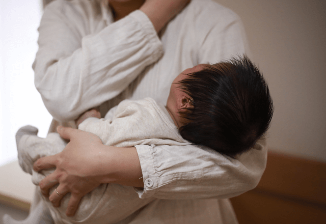 妻「夜泣きが酷くて辛い」義母「母親失格よ」直後⇒夫「出て行って下さい」義母の荷物をまとめ初めて―!?