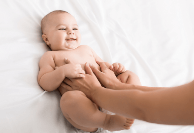 赤ちゃんが眠るマッサージとは？やり方や気をつけるポイント