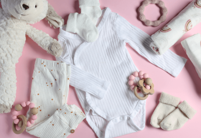 赤ちゃんを快適に保つ！季節と気温に合わせた服装選び全ガイド