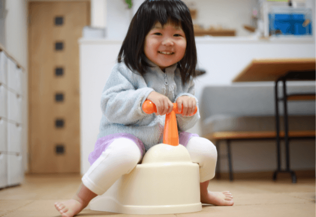 女の子のトイレトレーニング！スムーズに進めるコツ
