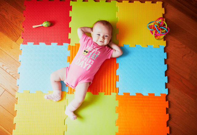 生後4ヶ月の赤ちゃん！理想の睡眠時間と生活リズムの整え方