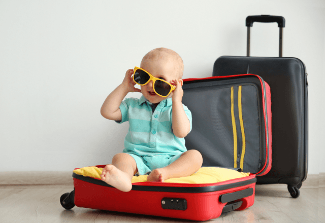 赤ちゃん連れ旅行はいつから？移動手段別の準備やポイントを解説