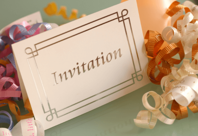 結婚式当日…「招待状送ったよ（笑）」婚約者を略奪した友人に呼び出された私。しかし⇒祝辞で”登壇した人物”を見て顔面蒼白