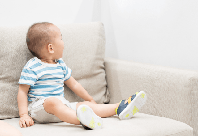 1歳半で歩かない・歩きたがらない？理由や促す練習法