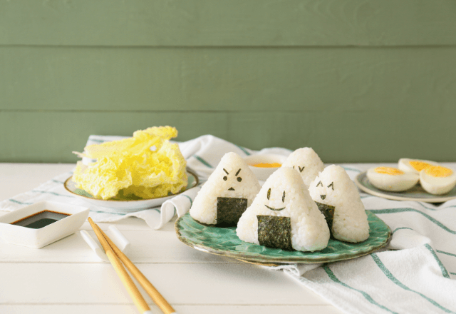 夏休みのランチタイムを楽しもう！子どもが喜ぶ簡単レシピ集