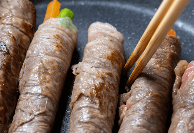 夕食中…『変な味がする』ゴミ箱を漁りだした夫。直後⇒「食えるか！」料理をシンクに“全廃棄”されて―！？