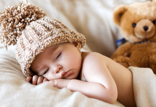 赤ちゃんの昼夜逆転を直すには？生活リズムを整えるコツを解説