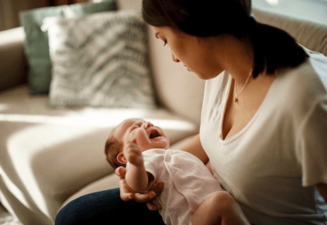 赤ちゃんの夜泣きを解消！今日から試せる具体的な原因と3つの対策