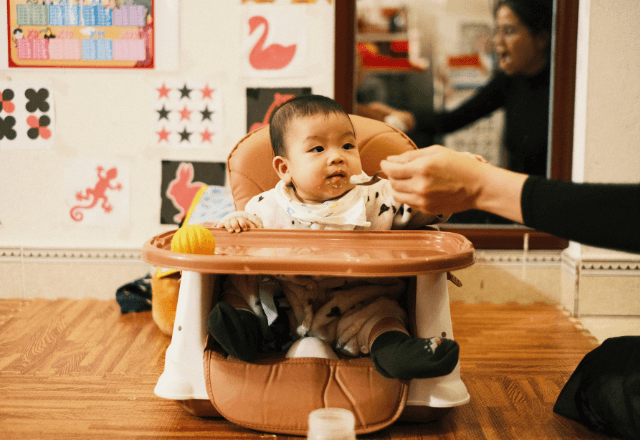 食卓だけじゃない！子どもとの生活が豊かになるローチェアのすすめ