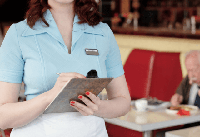 海外旅行で…英語がわからない私「Yes！」適当に注文した結果⇒運ばれてきた“衝撃の一品”に家族全員「ウソ…」