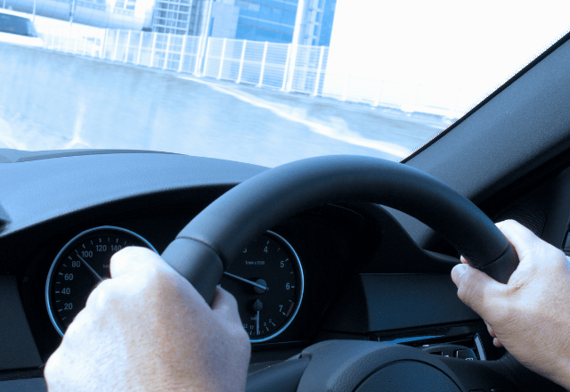 帰省時…運転中の父「次のパーキングエリアで降りる」私「なんで？」直後⇒“父の一言”に車内が静まり返る…