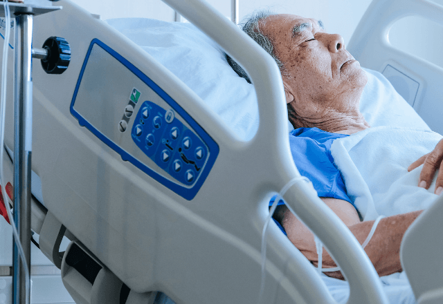 上司「義父の看病で休む？甘えるな！」俺「…ですって、お義父さん」直後⇒【義父の正体】に上司「まって」