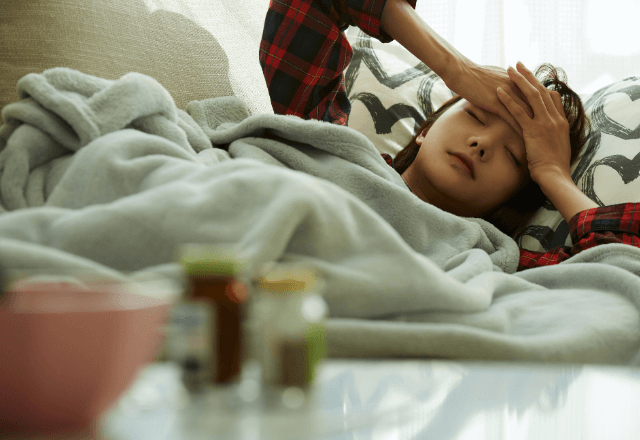 「俺だって疲れてる」産後2ヶ月、高熱で限界の私に夫が放った衝撃の一言⇒さらに、我が子に“信じられない態度”を…！？