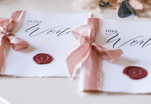 結婚予定日が決まるも…兄「俺たちが先に挙式したい」というので譲った結果⇒兄からの【招待状の内容】に「え？」