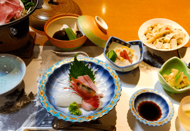 料亭で…会社員の客「今日予約の80人分、キャンセルで（笑）」私「そう、社長によろしく」直後⇒客「へ…？」