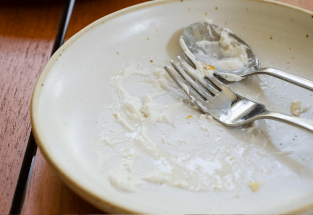 喫茶店で…ママ友「あの客、食い逃げよ！」店主「家族です」直後⇒ママ友「じゃあ…」衝撃の要求に「は？」