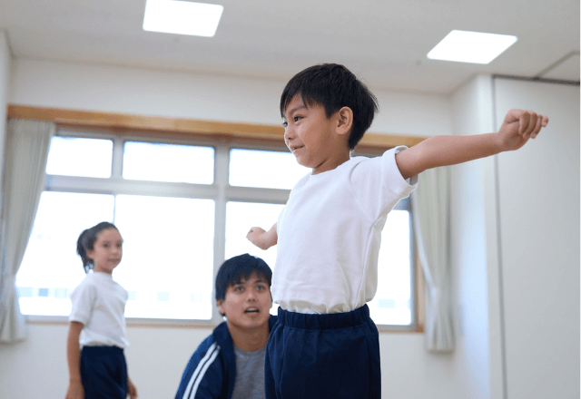 0歳から通える？体育・体操教室の対象年齢、種類による違い、失敗しない3つの選び方