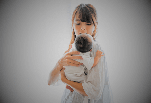 里帰りが終わると…夜中に”わざと物音を立てて”子どもを起こす夫。注意した直後→夫「なんで俺が…」