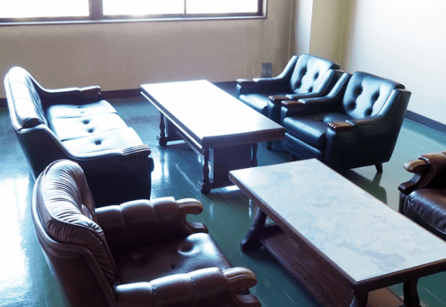 営業先で…社長「君に任せるよ」私「初対面ですよね？」直後⇒「数年前、君は…」明かされた【衝撃の過去】に涙…