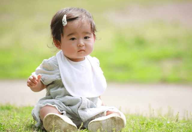 赤ちゃんのスタイをいつも清潔に！効果的な漂白・洗濯のコツ