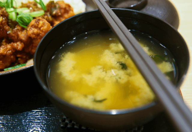 同居で…義母が作った味噌汁に違和感。私が残すと激怒…直後⇒夫「母さん、これ…」衝撃の真実が明らかに…