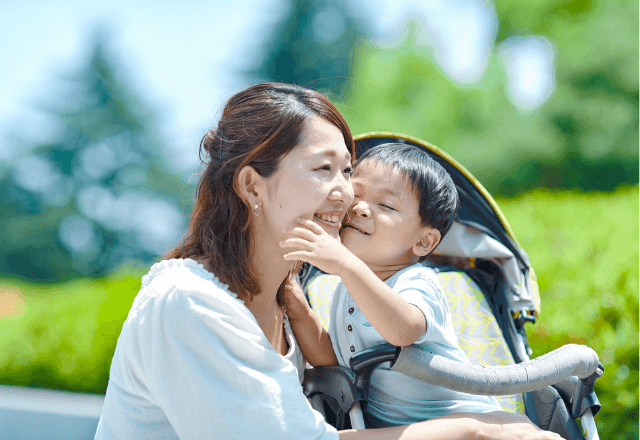 ベビーカーは何歳まで？卒業目安と子どもの自立を促すコツ