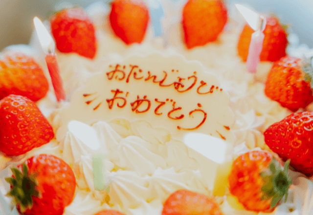 店員「誕生日コースは無理」予約したのに断られた私たち。数十分後⇒笑顔で現れた店員の【あり得ない一言】に絶句…