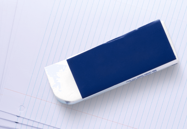 高校入試。隣の男子が落とした消しゴムを拾った数年後⇒あの【消しゴム】が【あるもの】に変わり感涙…