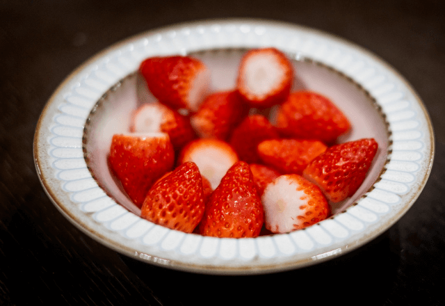 【管理栄養士監修】風邪予防の強い味方！離乳食初期からOKな「いちご」の栄養とメリット