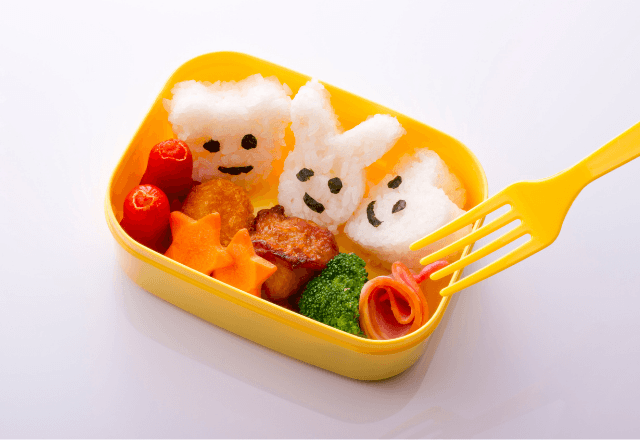 幼稚園のお弁当箱はどう洗う？汚れの種類に合わせたお手入れ方法
