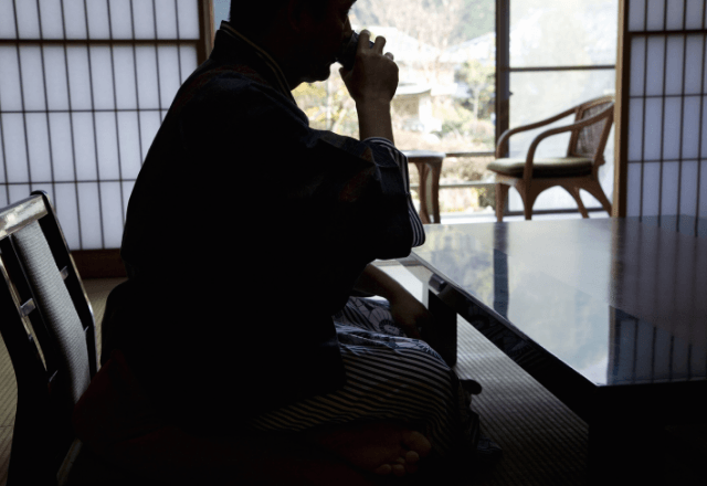 家族旅行中…上司「片親の貧乏人は社長命令でクビだってさ（笑）」俺「そうなの？父さん」直後⇒上司「まって」