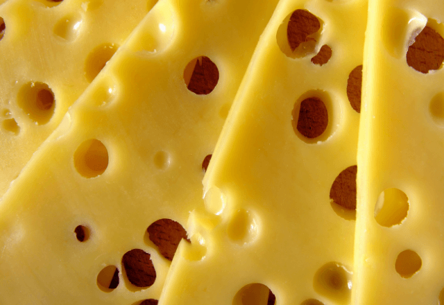 チーズは何歳から食べられる？与えるときの注意点