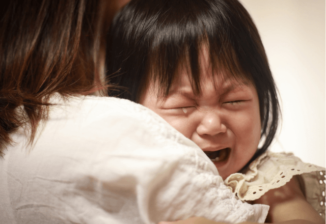 夜泣き対策のNG行動は？赤ちゃんの眠りを守るコツ