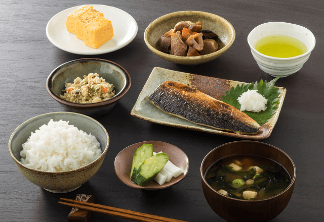 新婚で…【手作り至上主義】の夫に夕飯を用意した結果⇒半笑いの夫が放った『ありえない発言』に絶句…