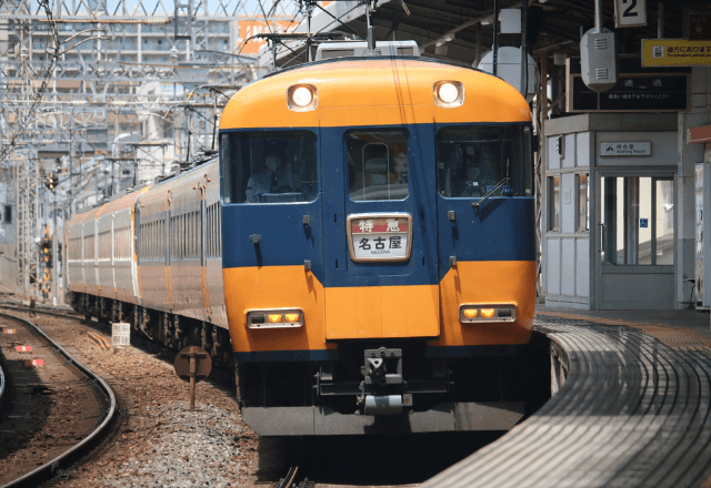 特急列車で…突然のトラブルで『2時間の大遅延』になった結果⇒信じられない遅延理由に「ウソ…」