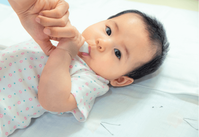 赤ちゃんガーゼの漂白術！肌に優しく汚れを落とす方法