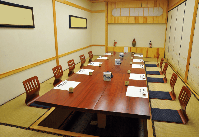 忘年会で…店員「予約？ないです」幹事「そんなはず…」メールを見せた結果⇒「嘘…」全員が青ざめたワケ…