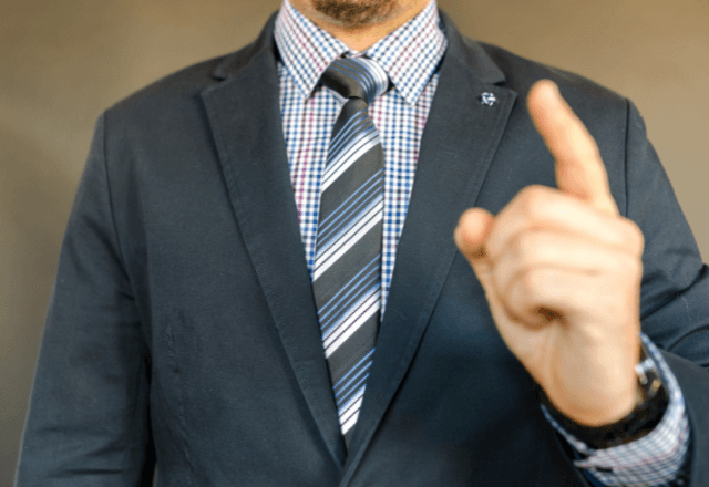 亭主関白を気取る夫「俺より稼いでから言え（笑）」私「何言ってるの…」直後⇒まさかの反撃に…夫「悪かった！」