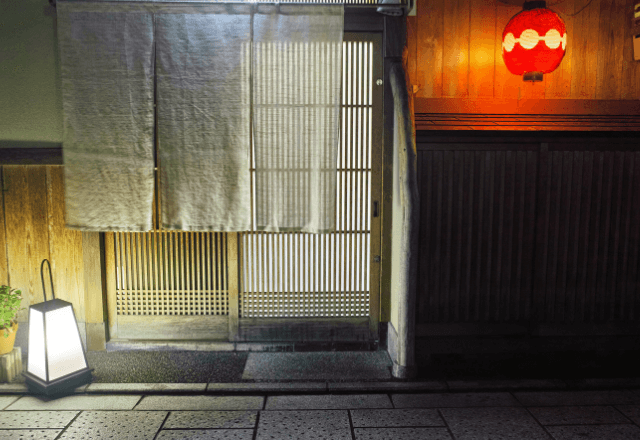 同僚「友人がやってるお店で飲もう！」私「オッケー」しかし当日⇒店主「え、誰？」まさかの展開に…