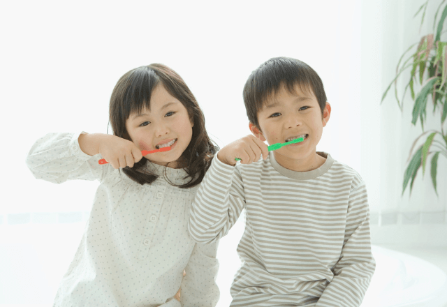 子どもの歯磨き、いつから？どうする？おやこで続けるコツをやさしく解説
