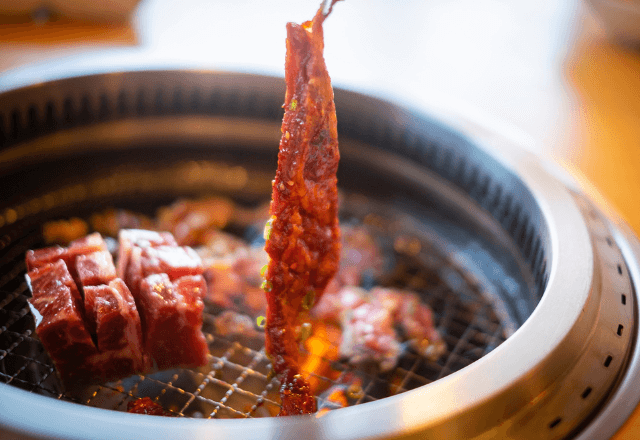 高級焼肉で…“財布扱い”してくる女「お会計よろしく（笑）」俺「え、もう帰ったけど？」⇒放置して帰宅した結果