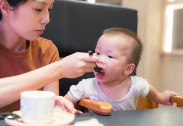 子どもと夜の外食を楽しもう！安心なお店の選び方と準備のコツ