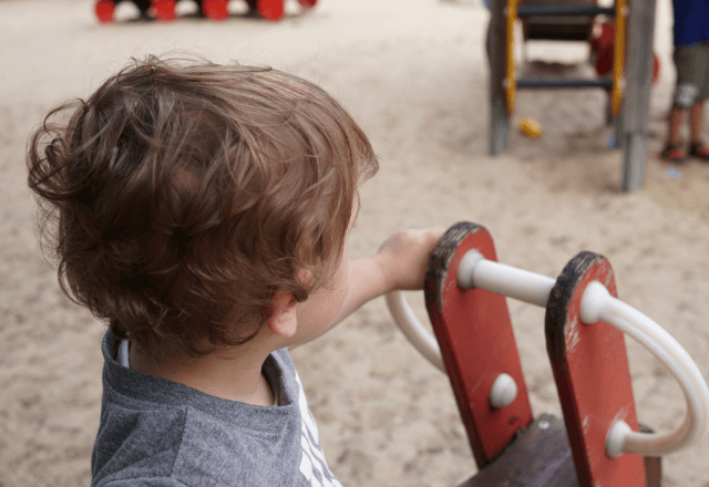 子どもの「聞く力」を伸ばしたいパパママへ｜保育士が実践する、聞く力を育むコツ