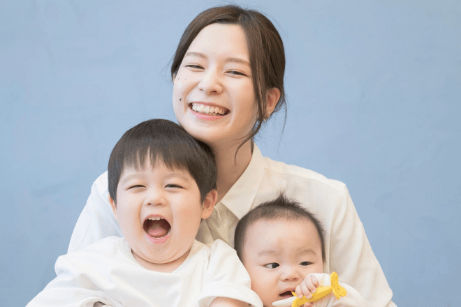 育児書に悩まされている親は少なくない。目の前の子どもが唯一の正解。