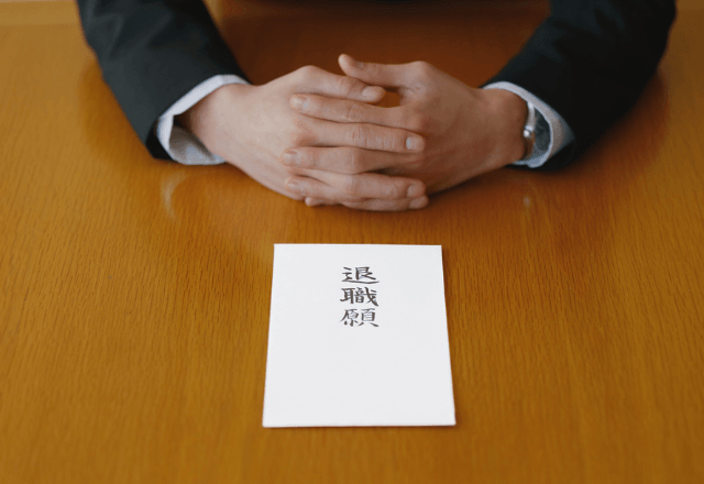 新社長「契約件数1件？無能だからクビね（笑）」俺「いいんですか！？」後日⇒【俺の正体】が明かされ、社内騒然…